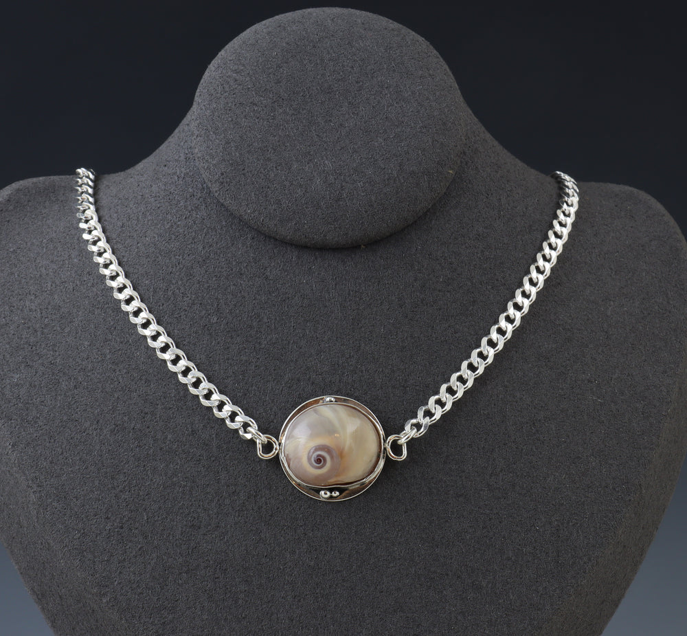 Sharkeye Moonsnail Shell Choker