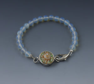 Lightening Whelk & Opalite Bead Bracelet