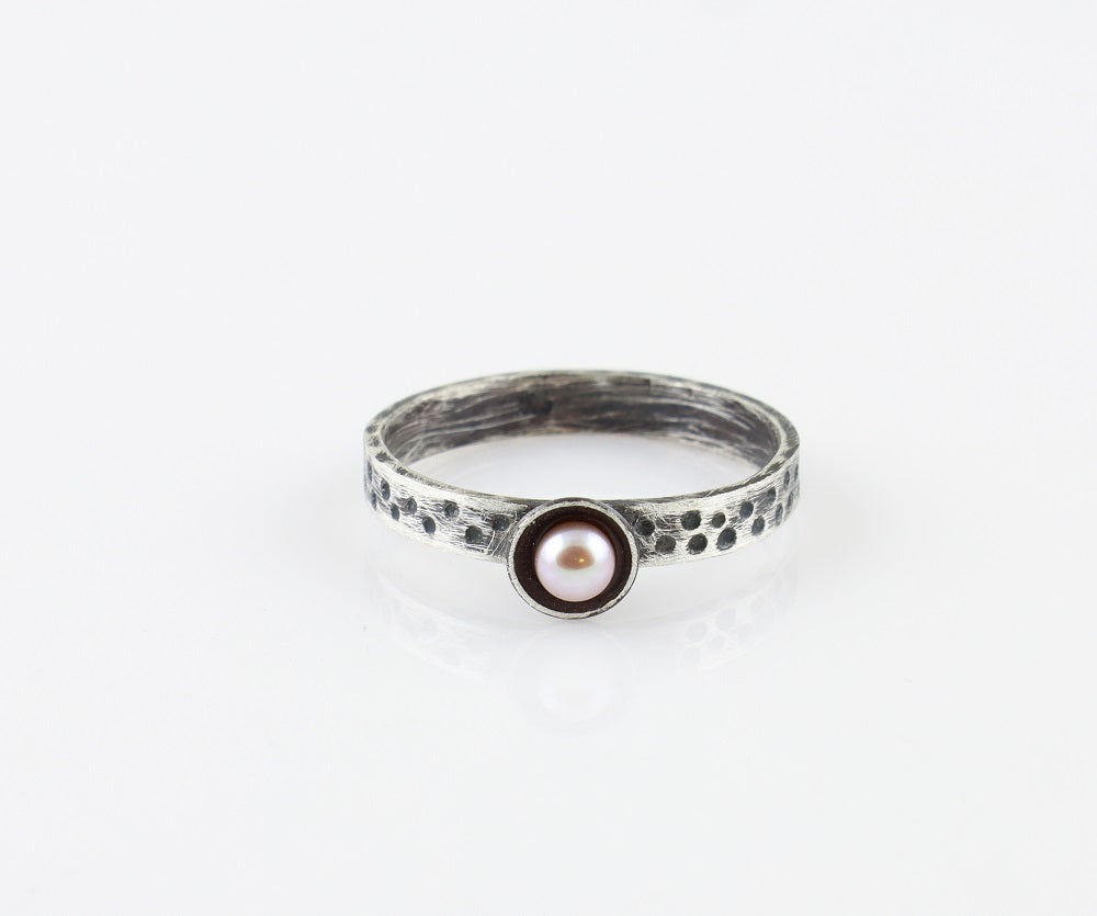 
            
                Load image into Gallery viewer, Flora Ring: Petite
            
        